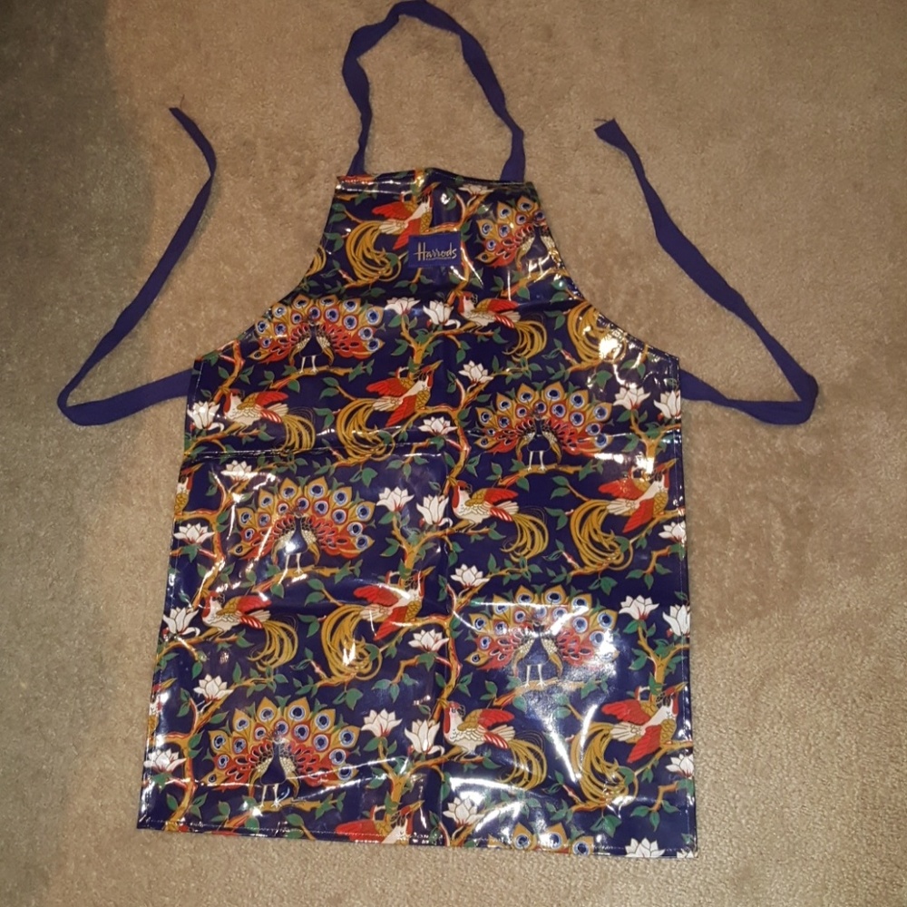 Harrods Spill Proof Apron